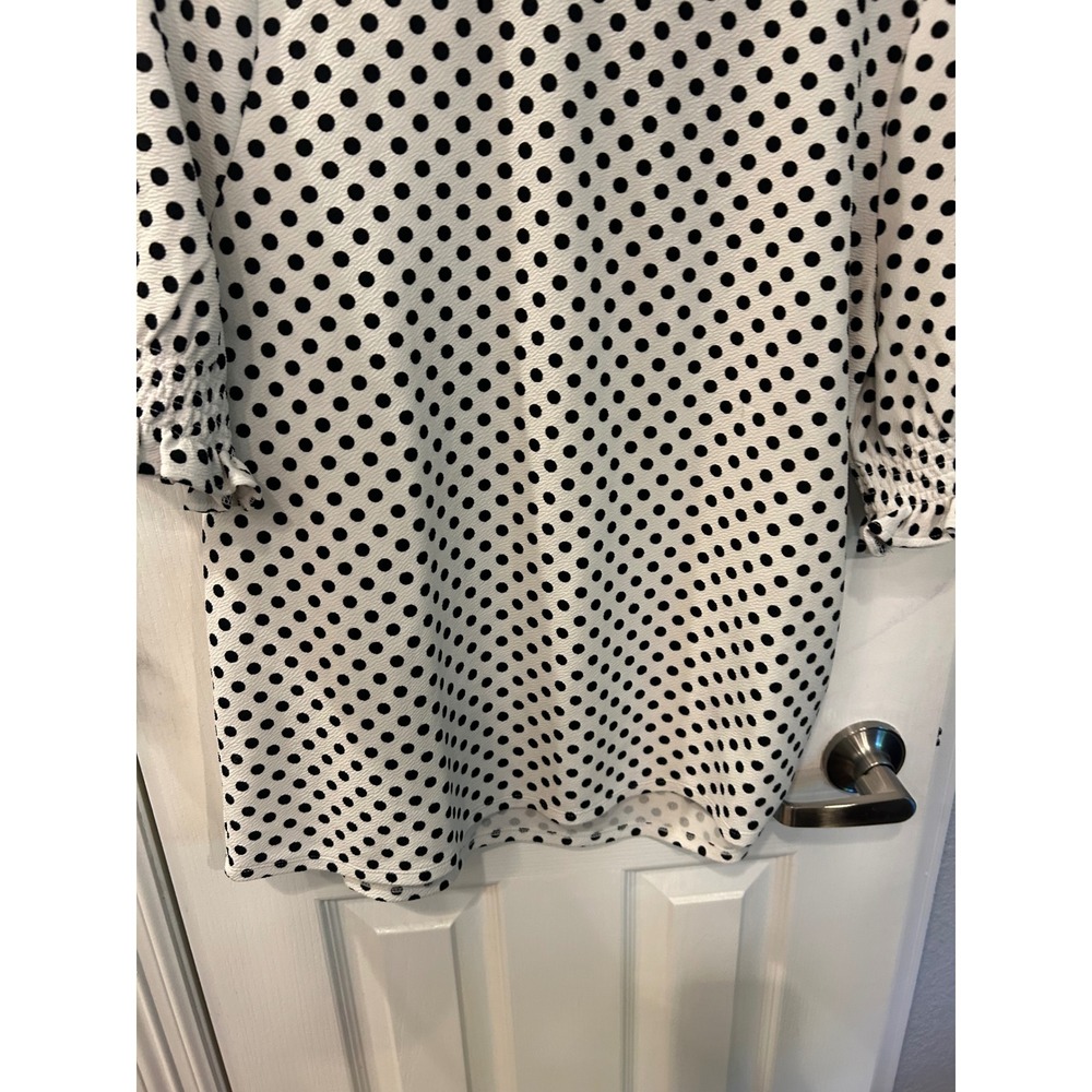 Adrianna Papell Blouse White‎ Black Polka Dot Smocked Cuff Ruffle Top - Picture 5 of 7